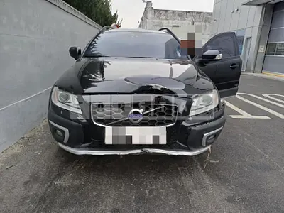 Photo 1 of 3: 2014 Volvo XC70D5 — Korean insurance auction