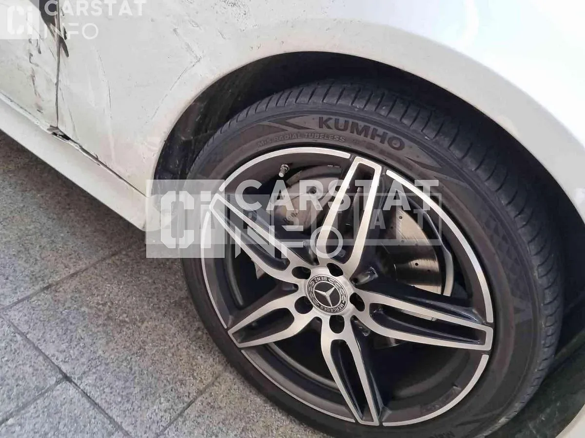 Photo 2 of 46: 2019 Mercedes-Benz E220d Coupe, VIN WDD1J1EB4KF080281 — Korean insurance auction