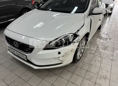 Photo 1 of 11: 2016 Volvo V40 D3 — Korean insurance auction