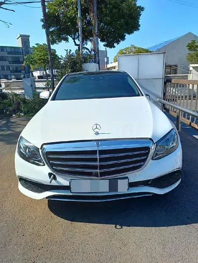 Photo 1 of 58: 2019 Mercedes-Benz E300 4Matic — Korean insurance auction