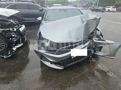 Photo 1 of 19: 2021 Kia K5 — Korean insurance auction