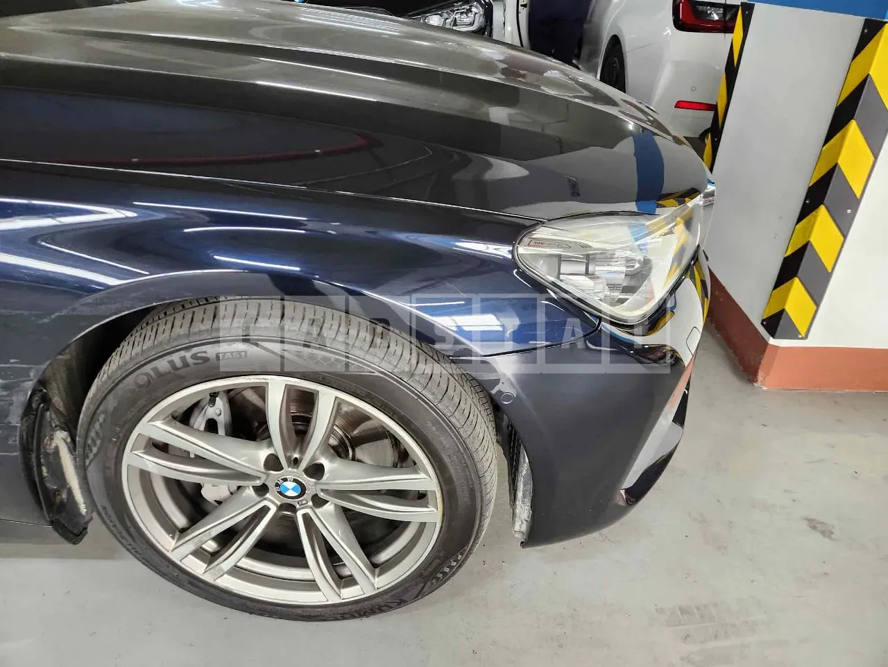 Photo 2 of 27: 2017 BMW 740Li xDrive, VIN WBA7E4107HGV24297 — Korean insurance auction
