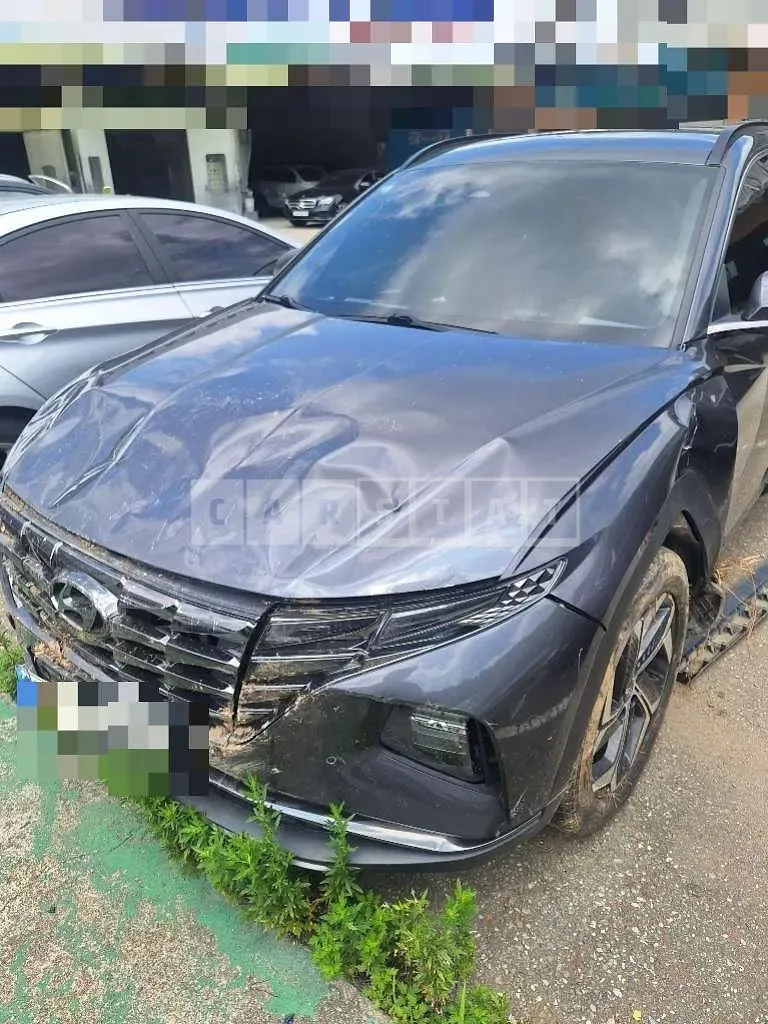 Photo 2 of 6: 2021 Hyundai Tucson NX4 4WD — Korean insurance auction