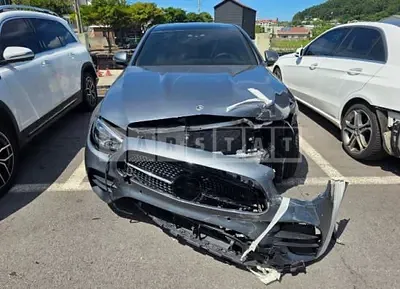 Photo 1 of 21: 2022 Mercedes-Benz E350 4Matic — Korean insurance auction