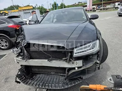Photo 1 of 14: 2015 Audi A8L 60 TDI quattro — Korean insurance auction