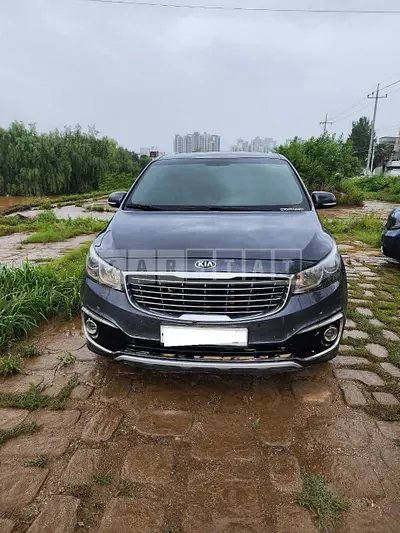 Photo 1 of 8: 2016 Kia Carnival, VIN KNAMC81ABHS296356 — Korean insurance auction