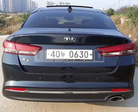 Photo 2 of 5: 2016 Kia K5 2.0 — Korean insurance auction