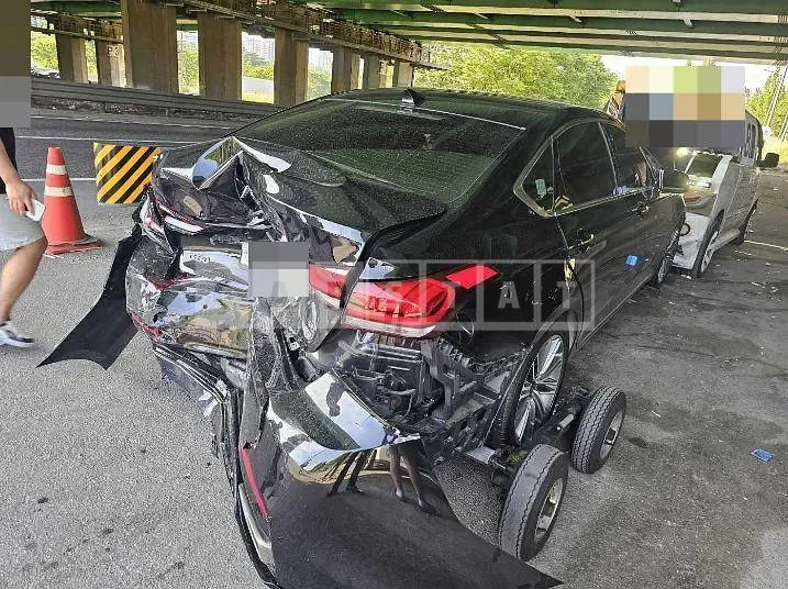 Photo 2 of 7: 2020 Genesis G80 3.3 — Korean insurance auction