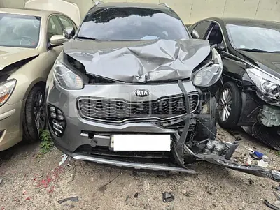 Photo 1 of 15: 2016 Kia Sportage — Korean insurance auction