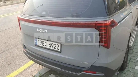 Photo 2 of 12: 2024 Kia Carnival — Korean insurance auction