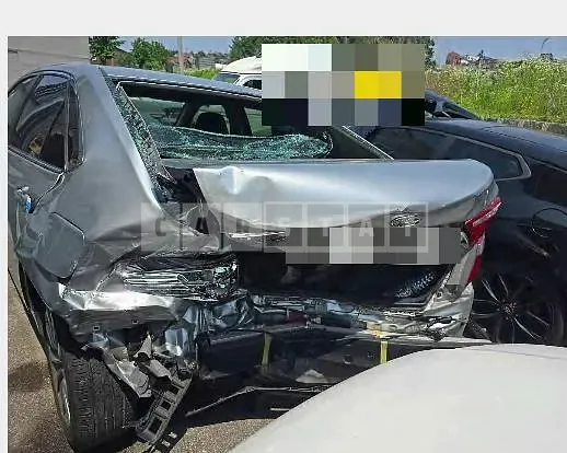 Photo 2 of 23: 2016 Toyota Camry — Korean insurance auction