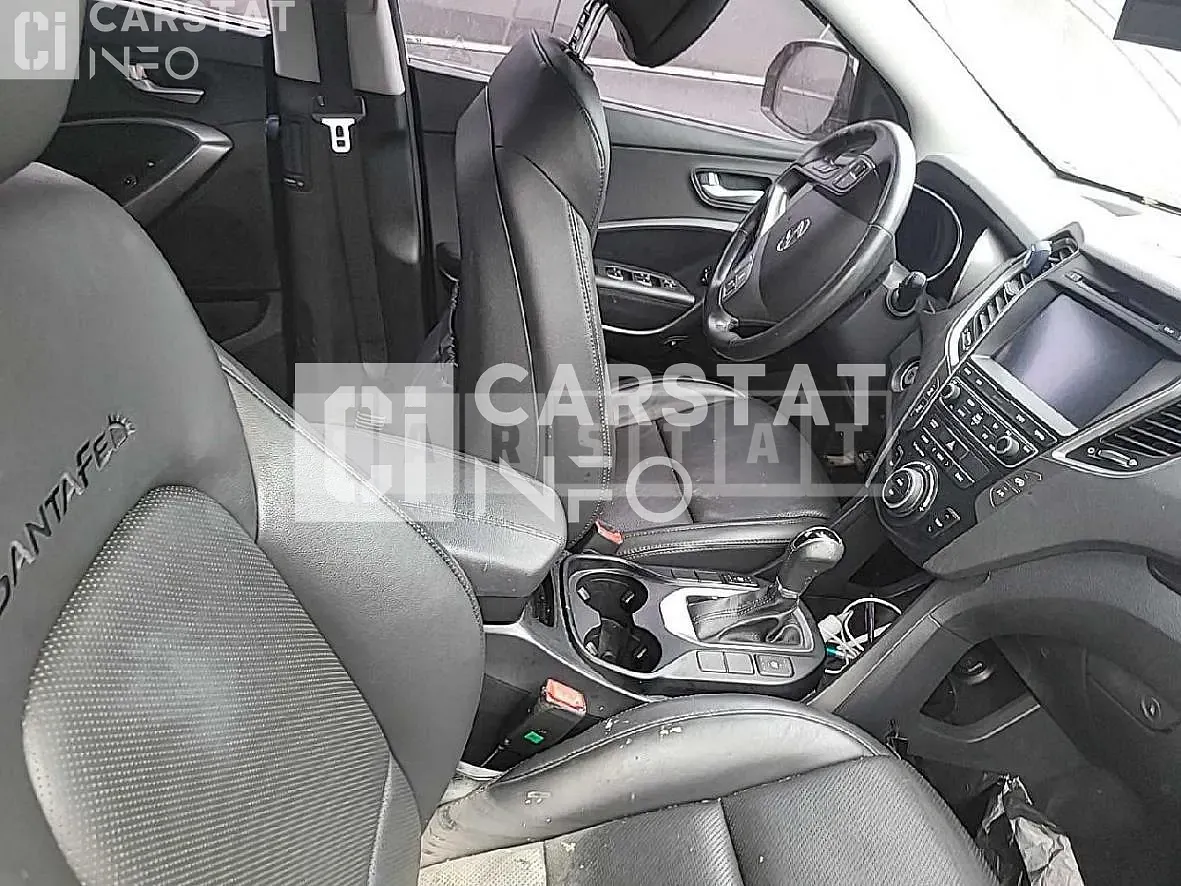 Photo 2 of 7: 2016 Hyundai Santa Fe, VIN KMHSW81UBGU664028 — Korean insurance auction