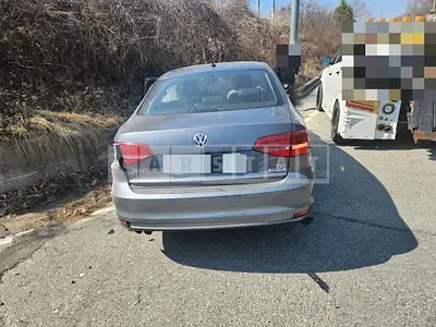 Photo 1 of 12: 2015 Volkswagen Jetta 2.0 TDI BMT — Korean insurance auction