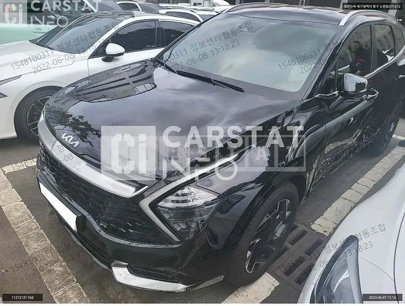Photo 2 of 18: 2021 Kia Sportage, VIN KNAPV81BGNK006863 — Korean insurance auction