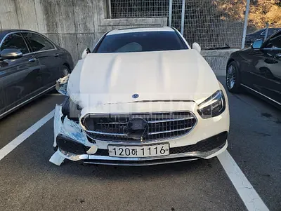 Photo 1 of 15: 2021 Mercedes-Benz E250, VIN W1KZF4FBXMA959448 — Korean insurance auction
