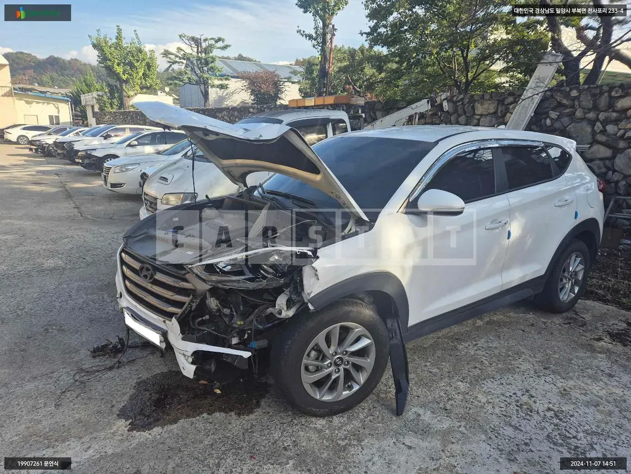 Photo 2 of 16: 2016 Hyundai Tucson, VIN KMHJ281ABGU182619 — Korean insurance auction