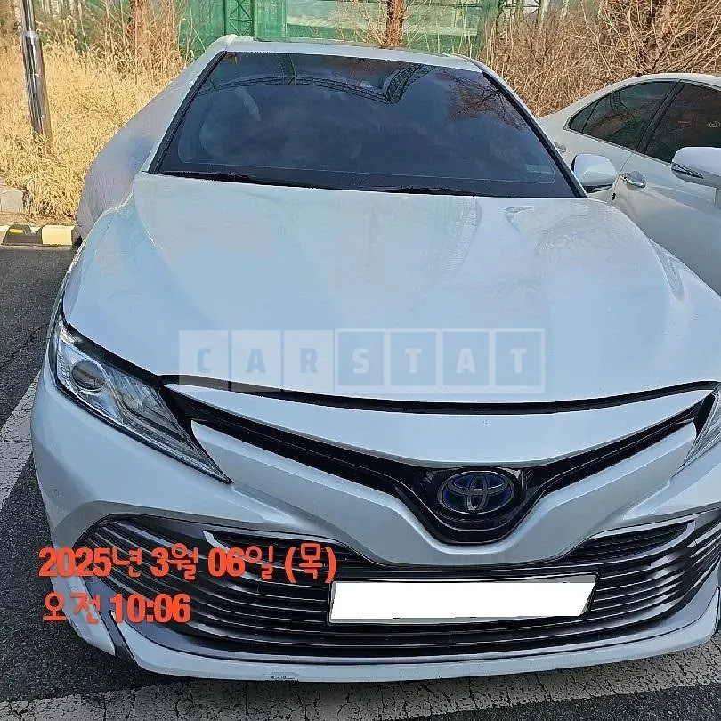 Photo 2 of 16: 2018 Toyota Camry Hybrid, VIN JTNB21HK3J3008734 — Korean insurance auction