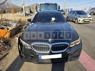 Photo 1 of 12: 2022 BMW 320i, VIN WBA5X5106NFM38102 — Korean insurance auction