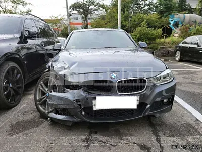 Photo 1 of 16: 2017 BMW 320i, VIN WBA8A9107HK882705 — Korean insurance auction