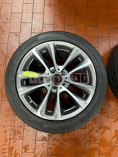 Photo 1 of 17: 2019 Mercedes-Benz (parts) E300 4Matic Wheels — Korean insurance auction