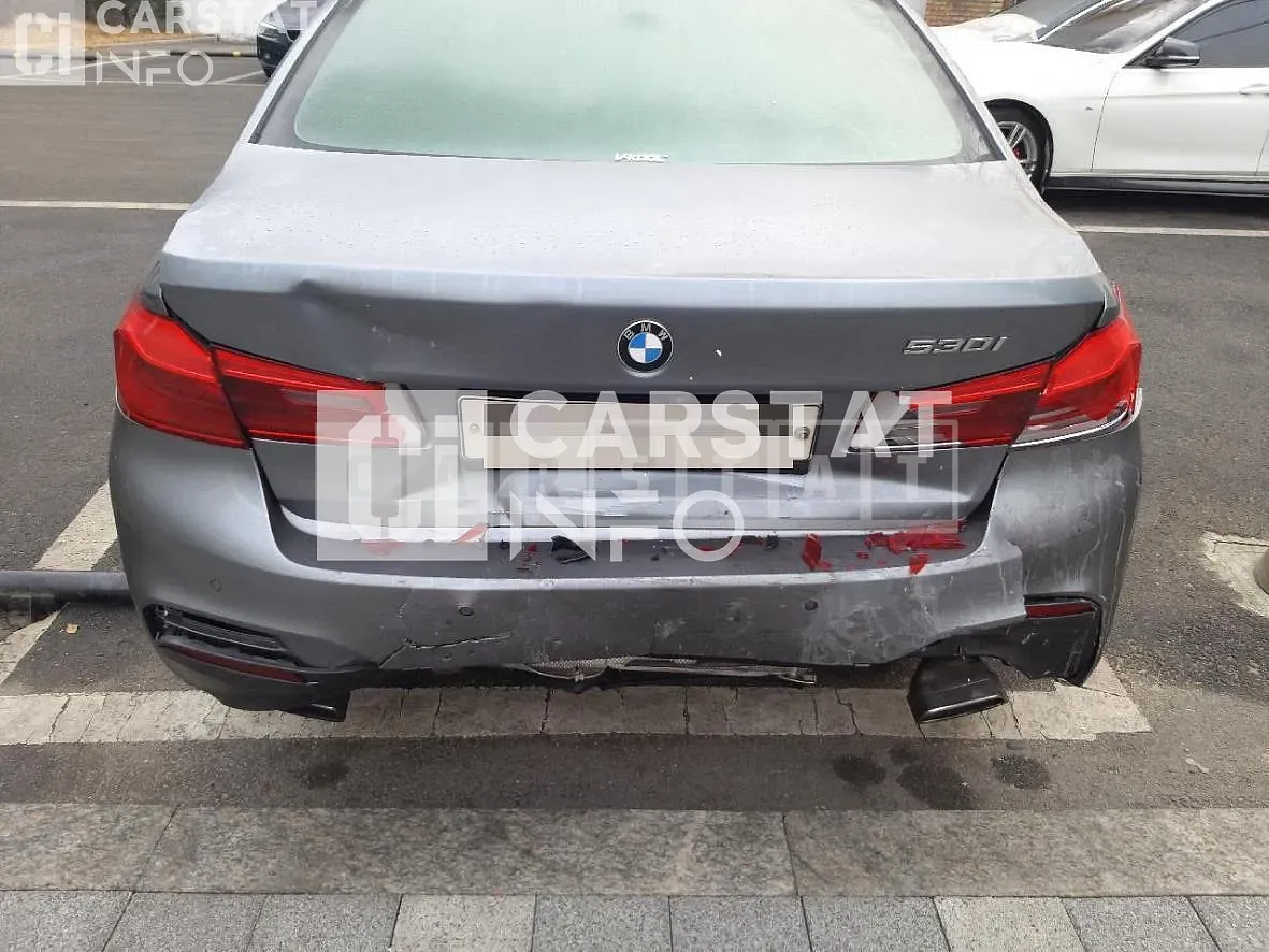 Photo 2 of 41: 2018 BMW 530i, VIN WBAJD3107JWC99316 — Korean insurance auction