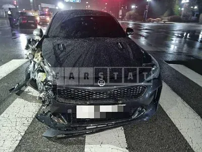 Photo 1 of 7: 2017 Kia Stinger 2.0 — Korean insurance auction