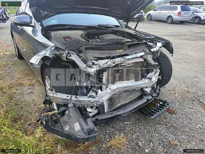 Photo 1 of 15: 2018 Mercedes-Benz E300, VIN WDDZF4JB0JA415317 — Korean insurance auction