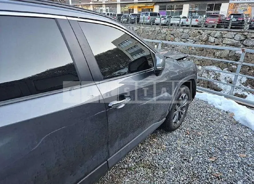 Photo 2 of 39: 2022 Toyota Lave 4 Hybrid AWD — Korean insurance auction