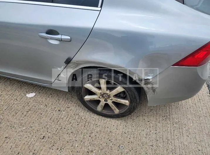 Photo 2 of 10: 2015 Volvo S60D3 — Korean insurance auction