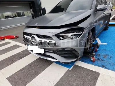Photo 1 of 46: 2020 Mercedes-Benz GLA250 4Matic — Korean insurance auction