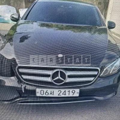 Photo 1 of 10: 2017 Mercedes-Benz E 200 — Korean insurance auction