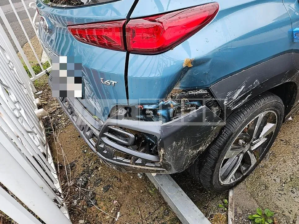 Photo 2 of 23: 2019 Hyundai Kona 1.6, VIN KMHK7815GKU291067 — Korean insurance auction