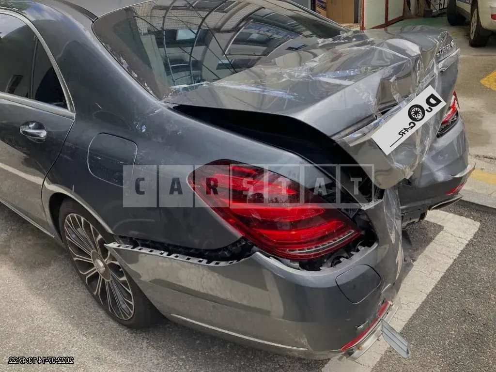 Photo 2 of 9: 2020 Mercedes-Benz S560 e, VIN W1KUG7DB9LA531705 — Korean insurance auction