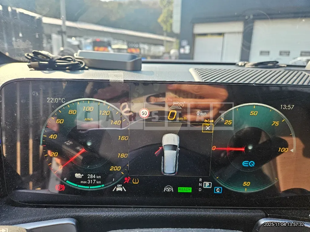 Photo 2 of 23: 2024 Mercedes-Benz EQB300 4Matic — Korean insurance auction