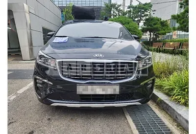 Photo 1 of 71: 2018 Kia Carnivals — Korean insurance auction