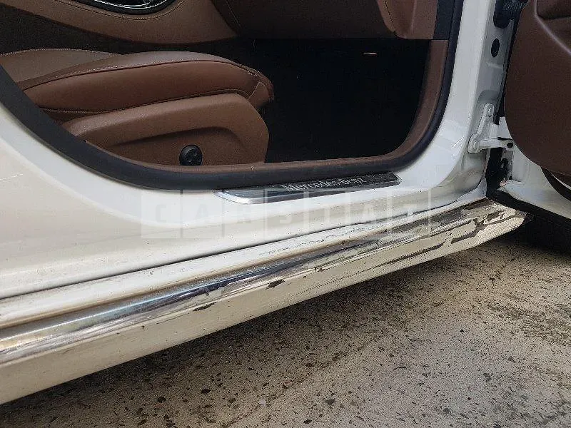 Photo 2 of 16: 2020 Mercedes-Benz E220 d 4Matic, VIN W1KZF0FB6LA833899 — Korean insurance auction