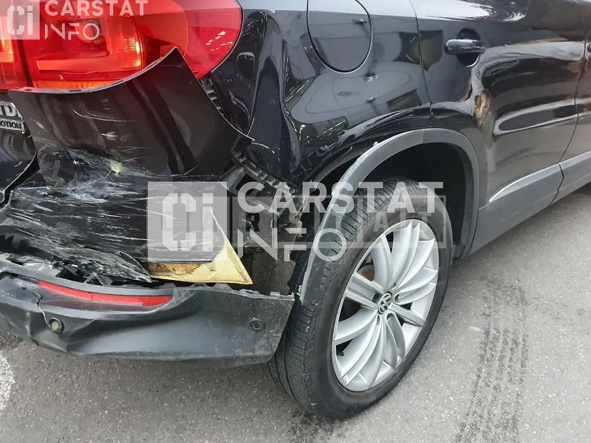 Photo 2 of 5: 2015 Volkswagen Tiguan 2.0 TDI BMT, VIN WVGZZZ5NZGW010119 — Korean insurance auction