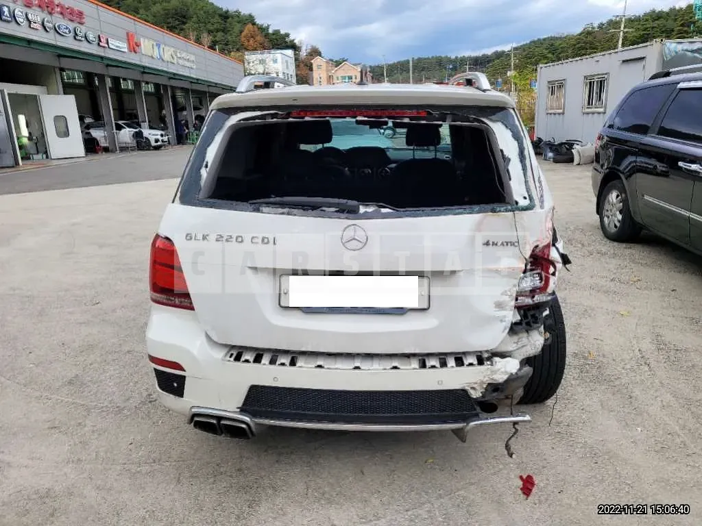 Photo 2 of 7: 2015 Mercedes-Benz GLK 220 CDI 4MAIC, VIN WDCGG8EB9FG351213 — Korean insurance auction