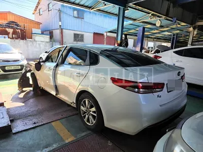 Photo 1 of 7: 2016 Kia K5 2.0(LPI) — Korean insurance auction