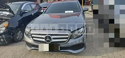 Photo 1 of 9: 2018 Mercedes-Benz E300 4Matic — Korean insurance auction