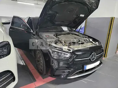 Photo 1 of 13: 2020 Mercedes-Benz E220d 4Matic, VIN W1KZF0FB4MA872024 — Korean insurance auction
