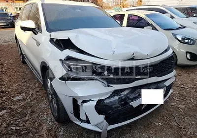 Photo 1 of 19: 2021 Kia Sorento, VIN KNARG81BGMA025824 — Korean insurance auction