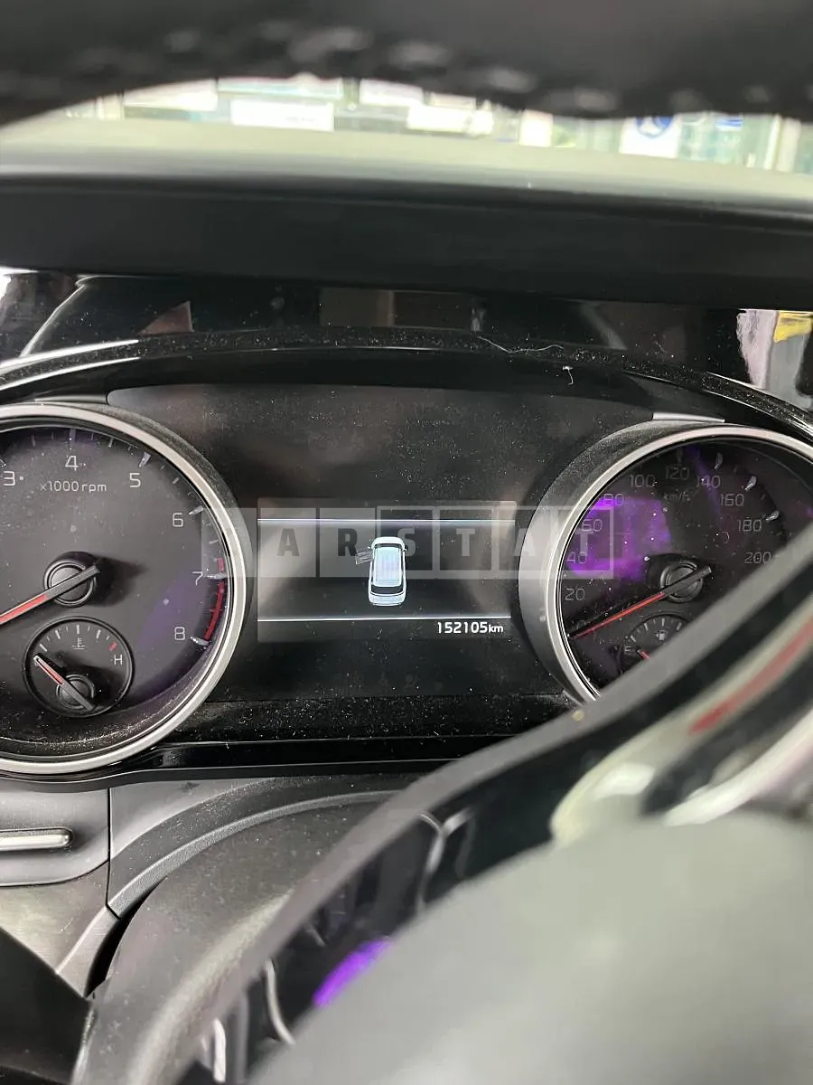 Photo 2 of 8: 2022 Kia Carnivals — Korean insurance auction