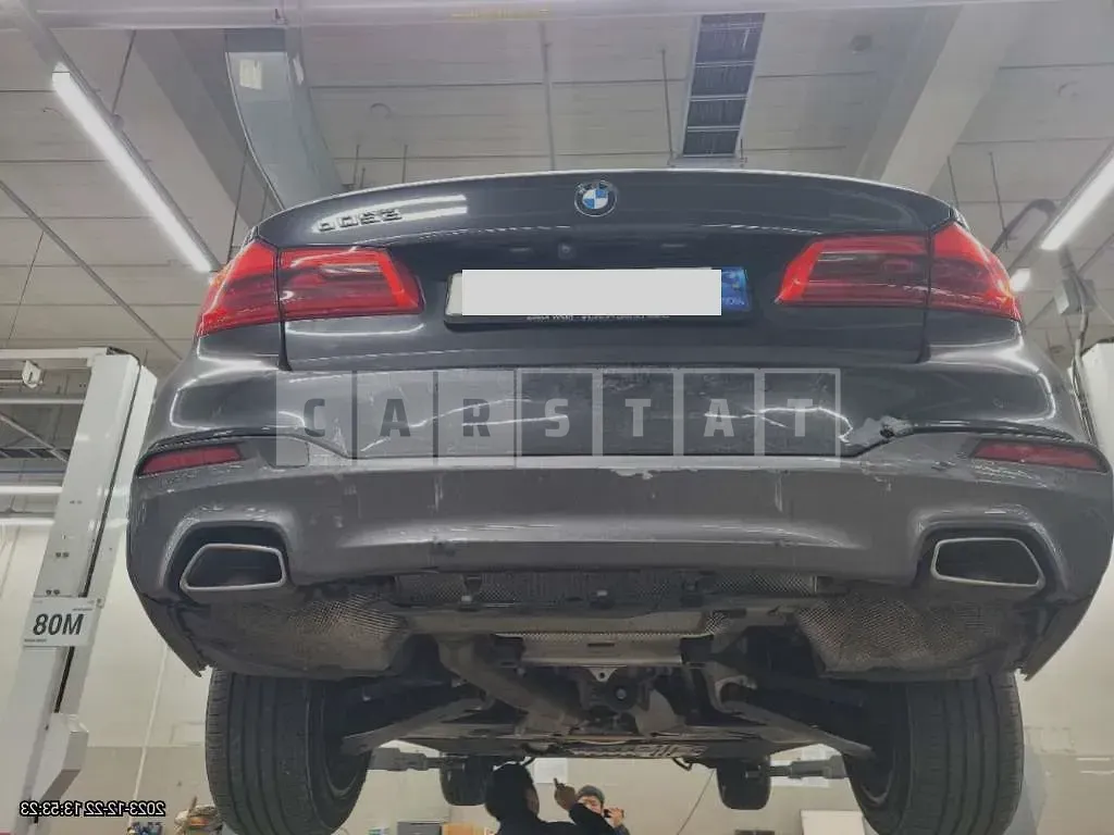 Photo 2 of 9: 2018 BMW 520d, VIN WBAJC3103JWB77605 — Korean insurance auction