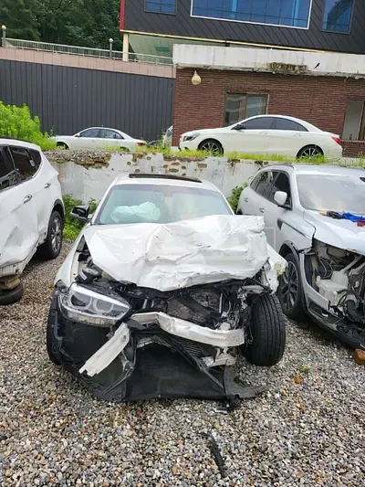 Photo 1 of 19: 2018 BMW 118d — Korean insurance auction