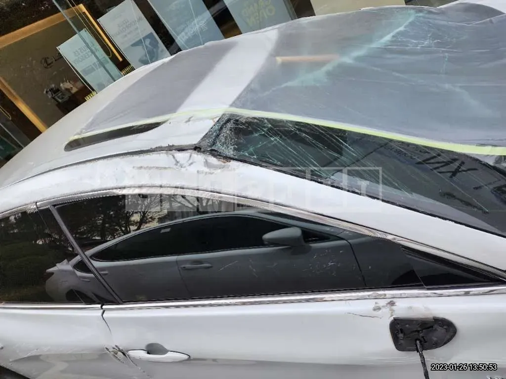 Photo 2 of 27: 2019 Toyota Avalon, VIN 4T1B21FB5KU005297 — Korean insurance auction