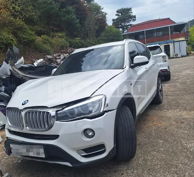 Photo 2 of 9: 2015 BMW X3 xDrive20d — Korean insurance auction