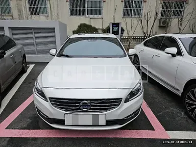 Photo 1 of 19: 2017 Volvo S60D4 — Korean insurance auction