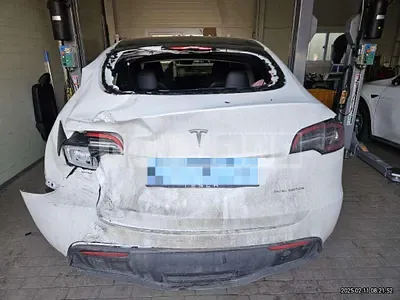 Photo 1 of 12: 2021 Tesla Model Y Long Range — Korean insurance auction
