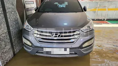 Photo 1 of 12: 2014 Hyundai Calm Santa Fe 2.0 — Korean insurance auction